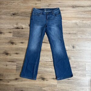 Soho New York Company Jeans Curvy Bootcut Medium Wash Denim Size 10 Petite